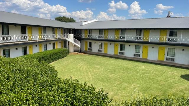 Friendship Inn Altus Exterior foto